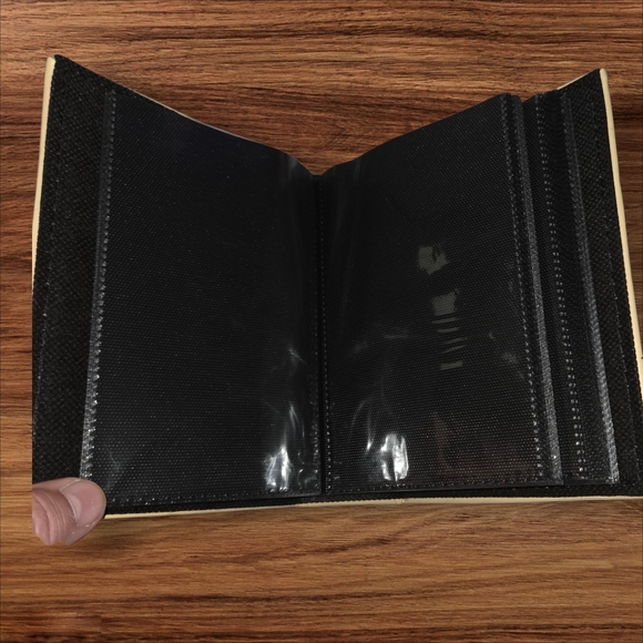 Las Vegas Themed Tan‎ Wallet - Picture 3 of 3